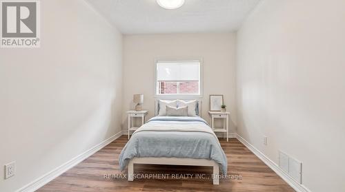 15 Dalrymple Drive, Hamilton, ON 