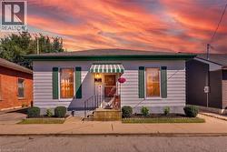 7 HALLS Avenue Brantford, ON N3T 3X2