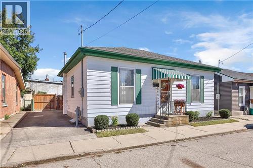 7 Halls Avenue, Brantford, ON 