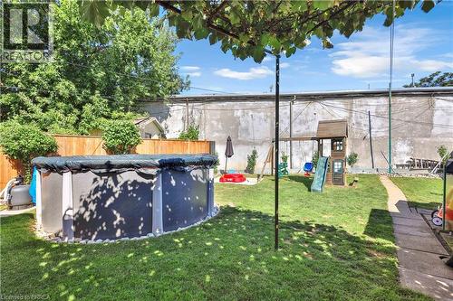 7 Halls Avenue, Brantford, ON 