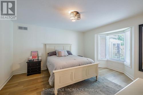 7621 Cameron Court, Niagara Falls (Mt. Carmel), ON 