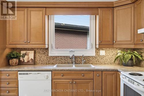 22 Ripley Crescent, Waterloo, ON 