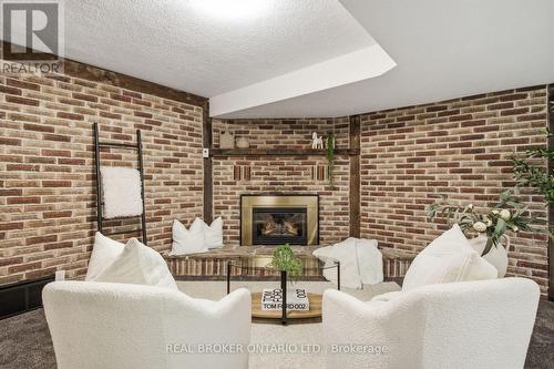 22 Ripley Crescent, Waterloo, ON 