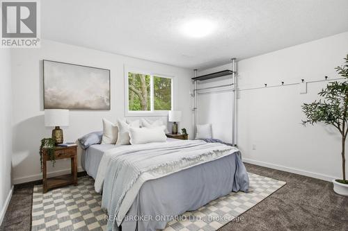 22 Ripley Crescent, Waterloo, ON 