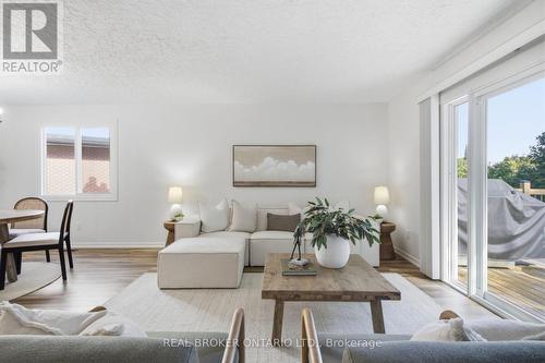 22 Ripley Crescent, Waterloo, ON 
