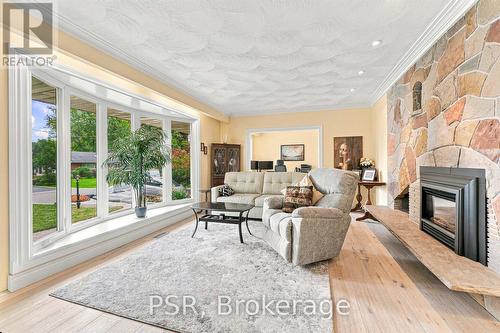 15 Valleyview Road, Halton Hills, ON 