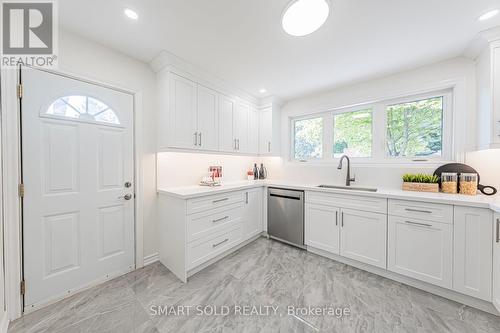 158 Park Avenue, Newmarket, ON 