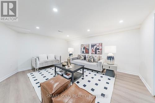 158 Park Avenue, Newmarket, ON 