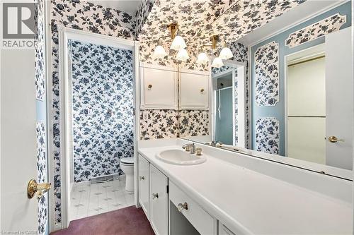26 Leslie Drive, Hamilton, ON 