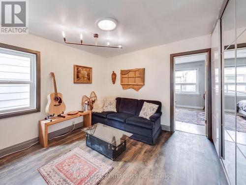 39 Pendrith Street, Toronto, ON 