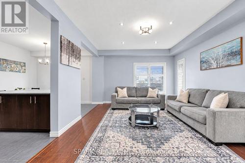 4 Cutts Crescent, Hamilton, ON 