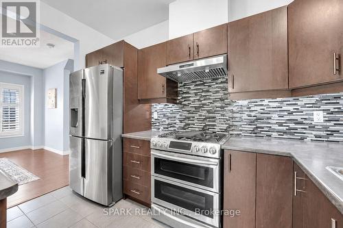 4 Cutts Crescent, Hamilton, ON 