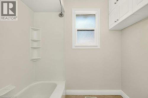 32 Beechwood Avenue, Brantford, ON 
