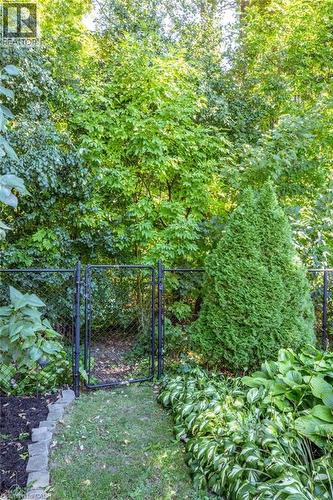 32 Beechwood Avenue, Brantford, ON 