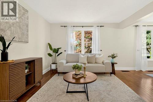 32 Beechwood Avenue, Brantford, ON 