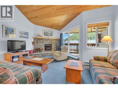 330 Strayhorse Road Unit# 318, Apex Mountain, BC 