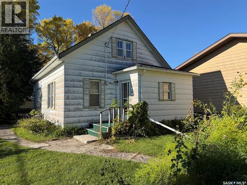 203 6Th Avenue W, Canora, SK 