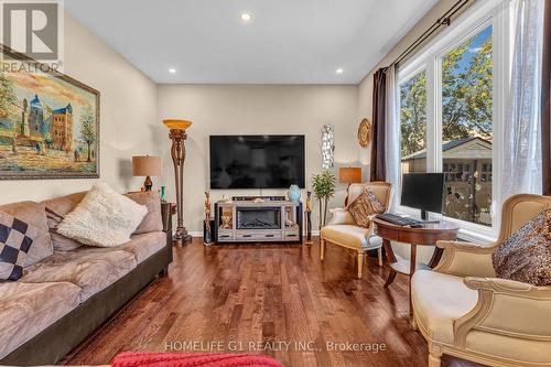 889 Challinor Terrace, Milton, ON 