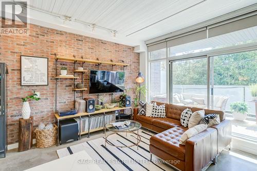204 - 747 Queen Street E, Toronto, ON 