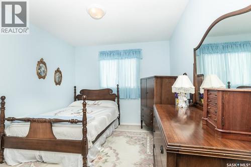 163 Blakeney Crescent, Saskatoon, SK 