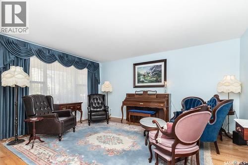 163 Blakeney Crescent, Saskatoon, SK 
