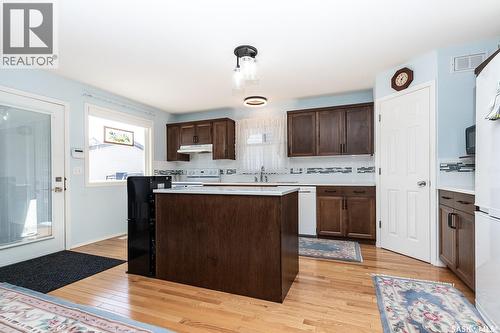163 Blakeney Crescent, Saskatoon, SK 
