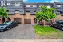 154 DARRAS COURT Brampton, ON L6T 1W7