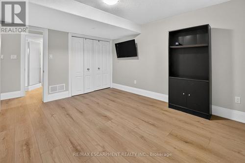 17 Cherry Avenue, West Lincoln, ON 