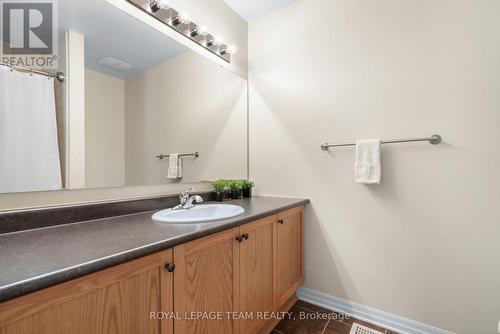 716 Brian Good Avenue, Ottawa, ON 