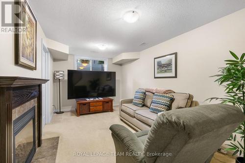 716 Brian Good Avenue, Ottawa, ON 