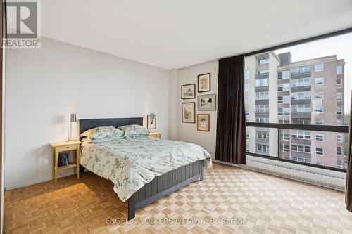 8A - 400 Laurier Street E, Ottawa, ON 