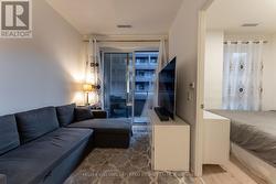 206 - 9 TECUMSETH STREET Toronto, ON M5V 0S5