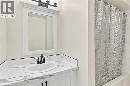 15 Dalrymple Drive, Waterdown, ON 
