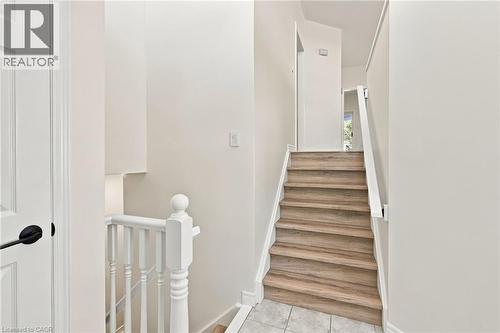 15 Dalrymple Drive, Waterdown, ON 