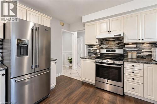 33 Bellingham Drive, Hamilton, ON 