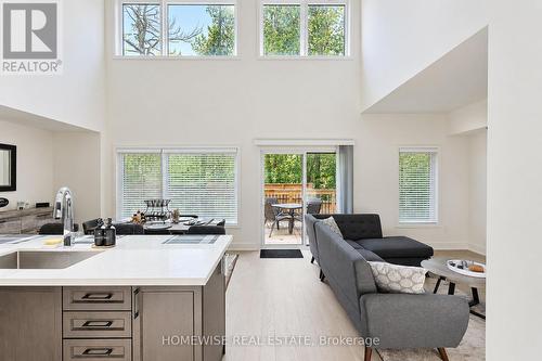 33 Ruby Crescent, Orillia, ON 