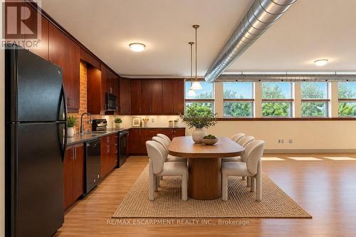 Virtually Staged - 16 - 357 Hunter Street W, Hamilton, ON 