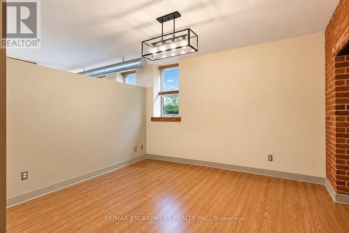16 - 357 Hunter Street W, Hamilton, ON 