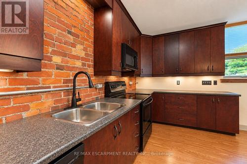 16 - 357 Hunter Street W, Hamilton, ON 