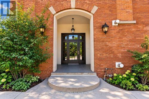 16 - 357 Hunter Street W, Hamilton, ON 