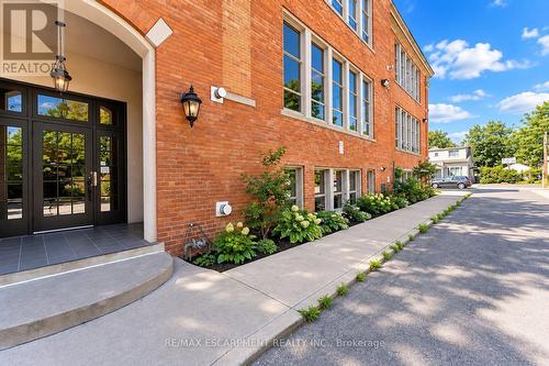 16 - 357 Hunter Street W, Hamilton, ON 
