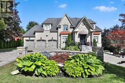 2513 SHARON CRESCENT Mississauga, ON L5C 1Y9
