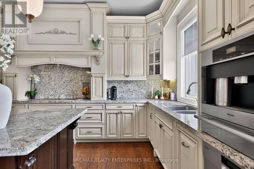 2513 Sharon Crescent, Mississauga, ON 