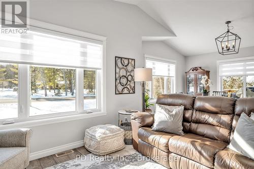 4 Queen Street N, Kawartha Lakes (Omemee), ON 
