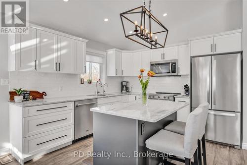 4 Queen Street N, Kawartha Lakes (Omemee), ON 