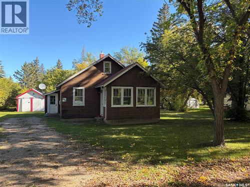 417 3Rd Avenue, Semans, SK 