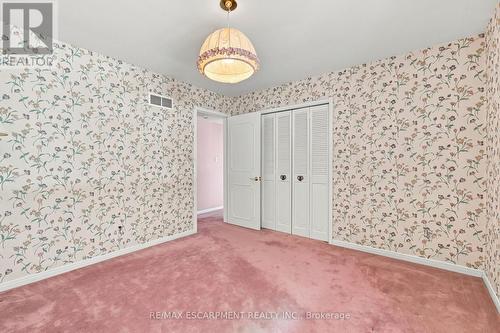 26 Leslie Drive, Hamilton, ON 