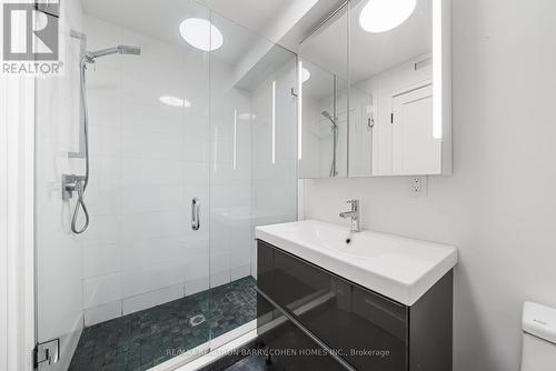 33 Lanark Avenue, Toronto, ON 