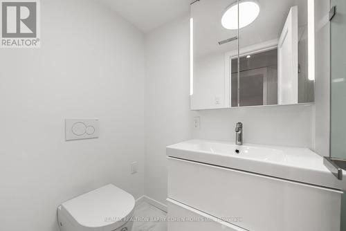 33 Lanark Avenue, Toronto, ON 
