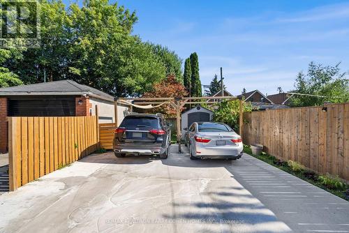 33 Lanark Avenue, Toronto, ON 